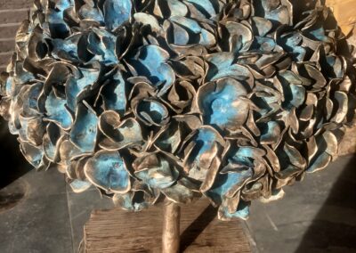 Hortensia brons met blauw gepatineerde accenten
